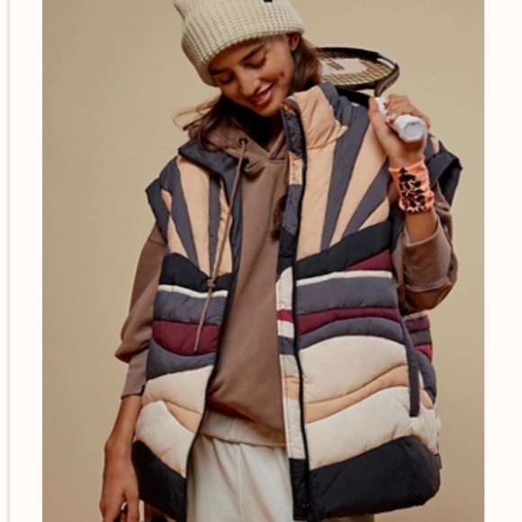 Free People In a Bubble quilted vest in Oasis Chili - Picture 1 of 4